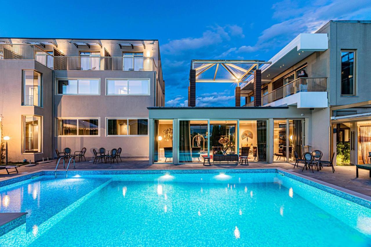 Golden Suites & Spa Neochoropoulo Екстериор снимка